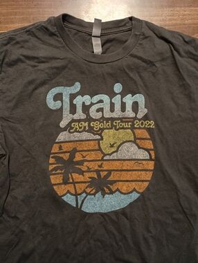 TRAIN CONCERT T-SHIRT - Medium // Rock Music Band 2022 AM Gold Tour Tee Shirt
